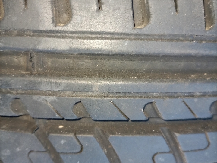 Felge s gumama Fiat uno, ljetne, dim. 155/70/13