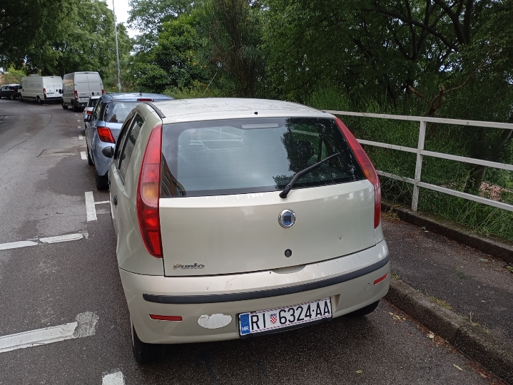 Prodajem Fiat Punto 1,2