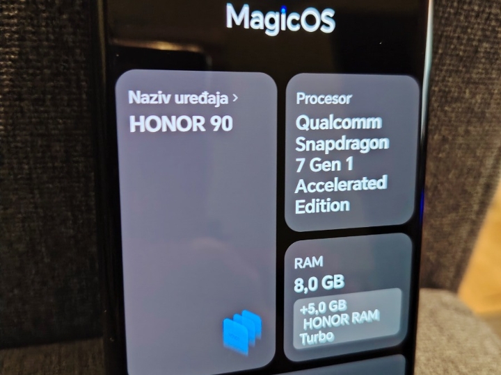 Honor 90