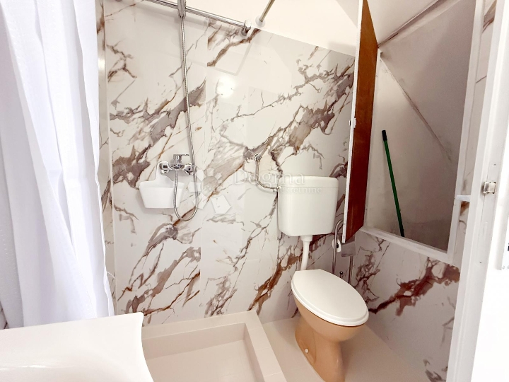 Studio apartman u centru Medulina