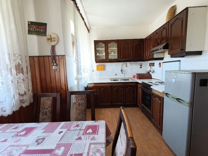 Rešetari, 2S+DB, 65 m2, 1.kat