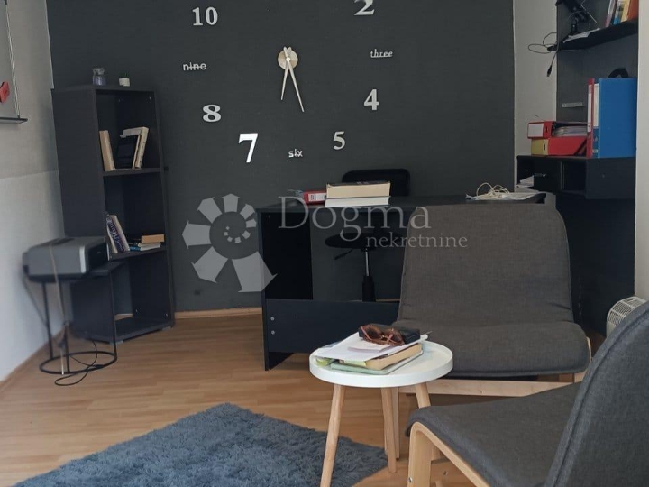 Škrljevo, Poslovni prostor, 10 m²