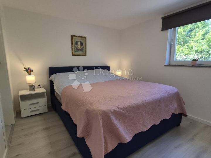 Njivice - apartman samo 50 metara od plaže