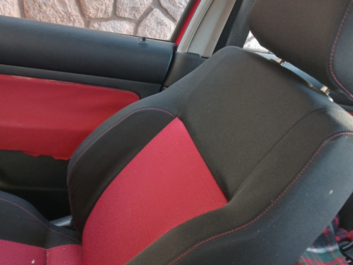VW Golf 4 1.6 benzin, 2002. god.