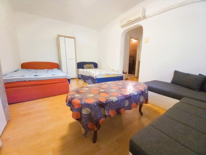 Turnić, 33 m2, odličan prilaz