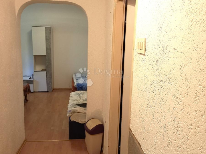 Turnić, 33 m2, odličan prilaz