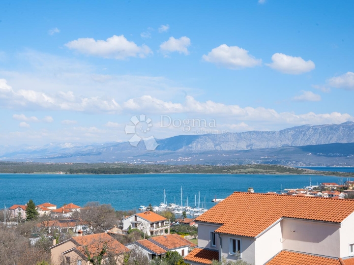 Klimno, apartman na samo 250m od mora