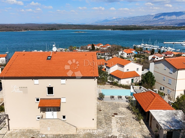 Klimno, apartman na samo 250m od mora