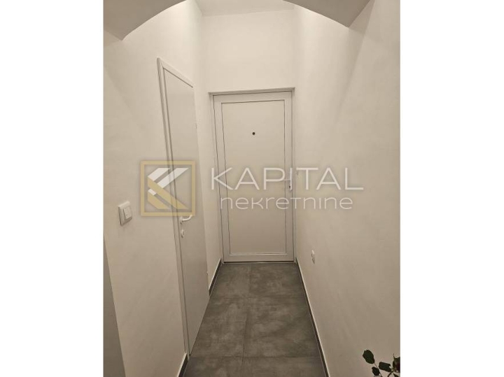 Širi centar, 2 stana u jednom, investicija