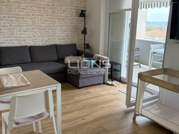 Čižići, 1S+DB, 40 m2, jug, novogradnja, 20m2 privatni parking + vrtna kućica