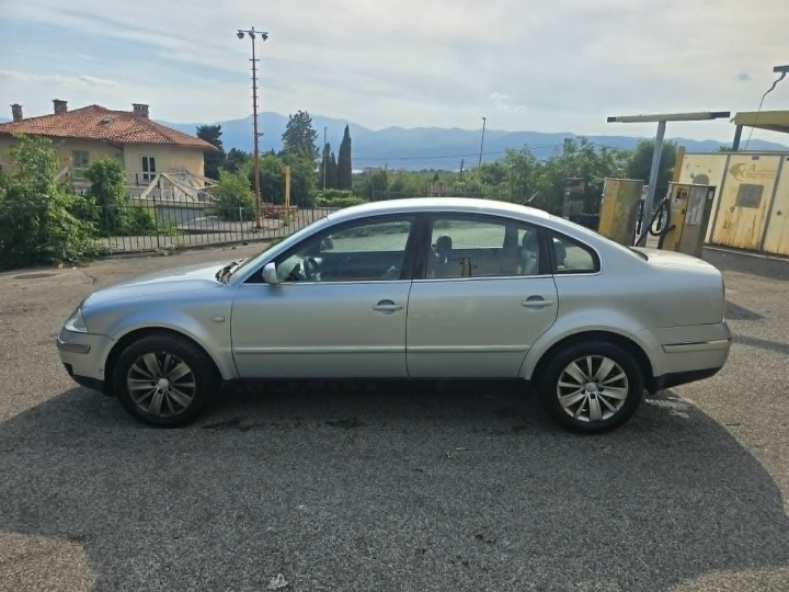VW Passat 1.9 tdi, reg. do 12./26.