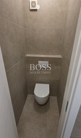Rubeši, poslovni prostor, 46.5 m2
