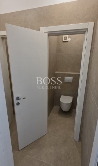 Rubeši, poslovni prostor, 46.5 m2