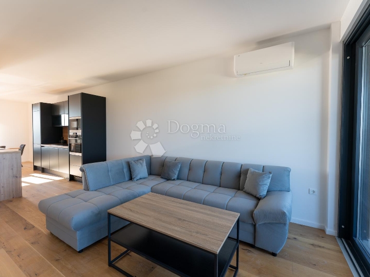 Ekskluzivni stan u novogradnji, 120m2