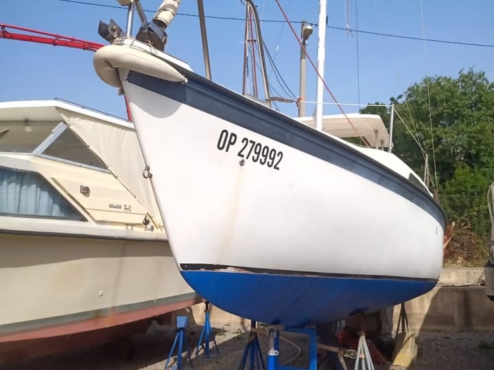 Jedrilica MacGregor 26S