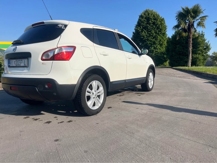 Nissan Qashqai. 2012. god.