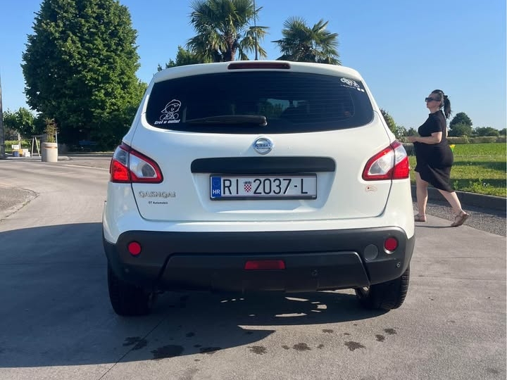 Nissan Qashqai. 2012. god.