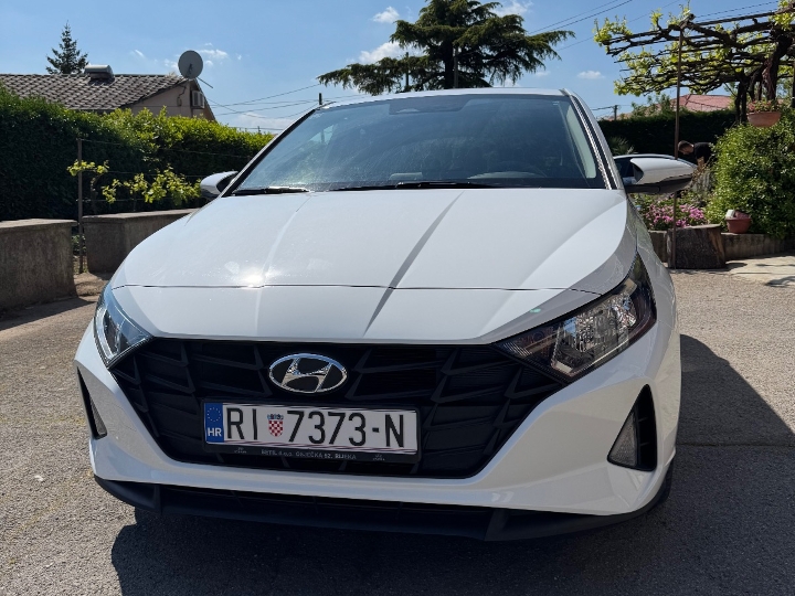 Hyundai i20, 1.2, 2022. g., reg. i pod jamstvom do 05./2027.