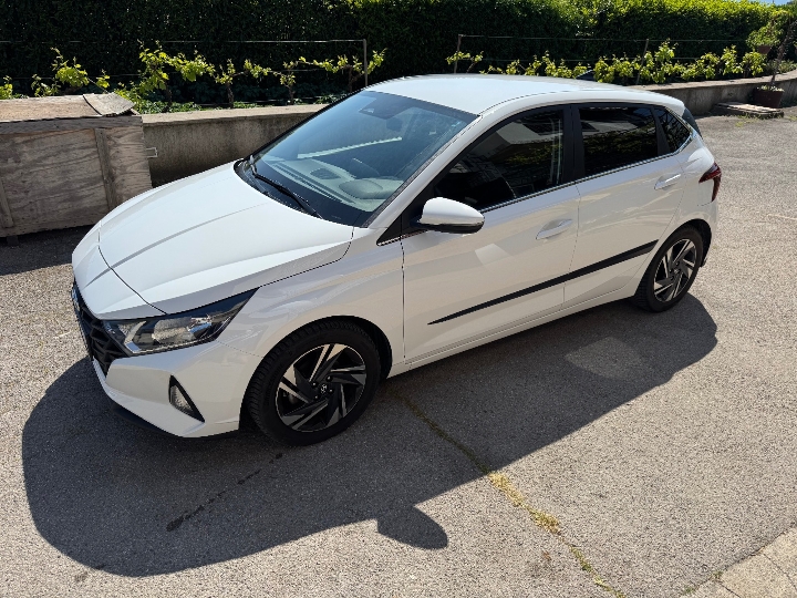 Hyundai i20, 1.2, 2022. g., reg. i pod jamstvom do 05./2027.