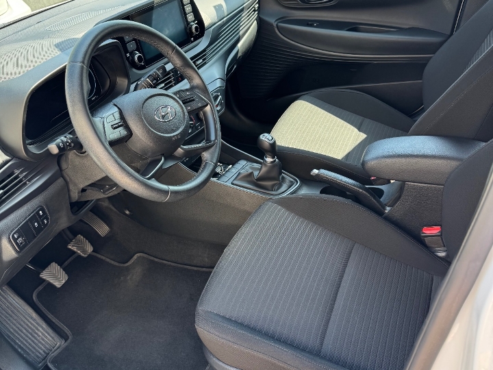 Hyundai i20, 1.2, 2022. g., reg. i pod jamstvom do 05./2027.