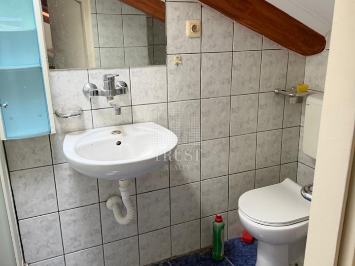 Sušak, 2Skl. stan za adaptaciju