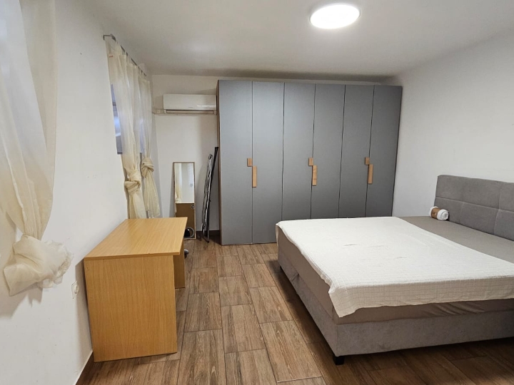 Bulevard, jednosoban stan s dnevnim boravkom 33 m2
