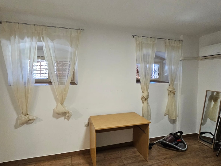 Bulevard, jednosoban stan s dnevnim boravkom 33 m2