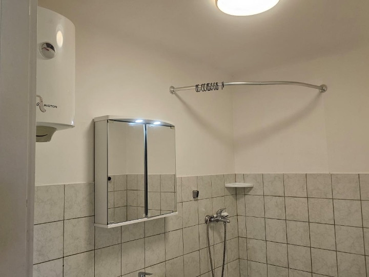 Bulevard, jednosoban stan s dnevnim boravkom 33 m2