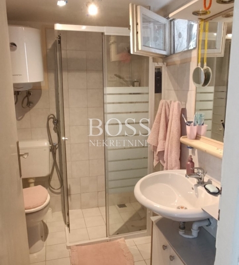 Omišalj, kuća 90m2, predivan pogled na more - samo kod nas