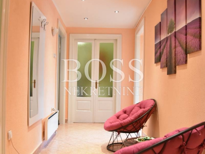 Centar, 74m2, 2S+DB, 238.500€