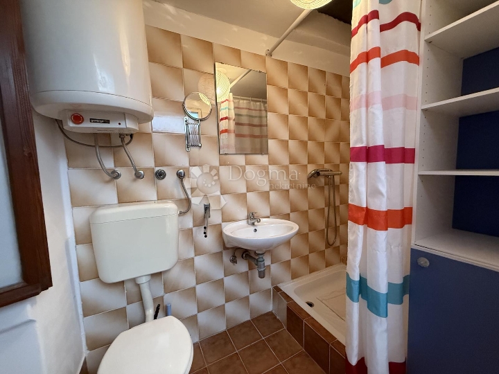 Ekskluzivna prodaja – kuća u samom centru Medulina