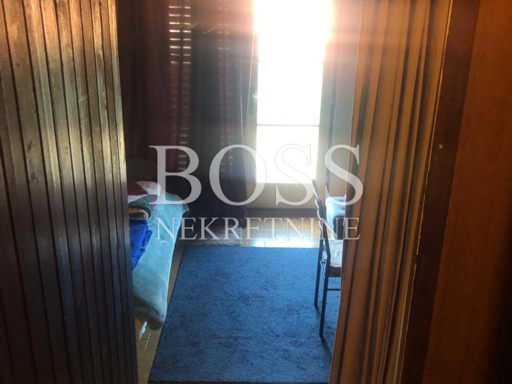 Novi Vinodolski, 56m2+dvorište 179m2, 165.000€