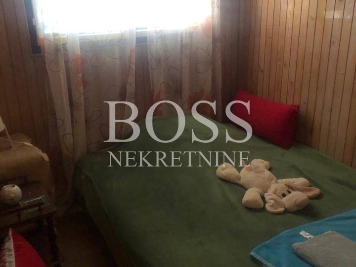Novi Vinodolski, 56m2+dvorište 179m2, 165.000€