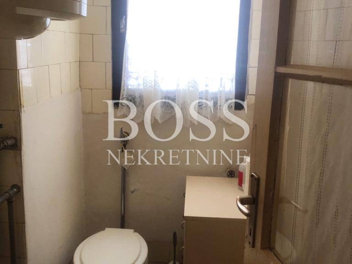 Novi Vinodolski, 56m2+dvorište 179m2, 165.000€