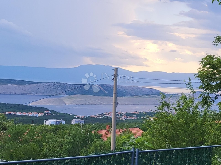 Primorska kućica za uređenje s pogledom na more