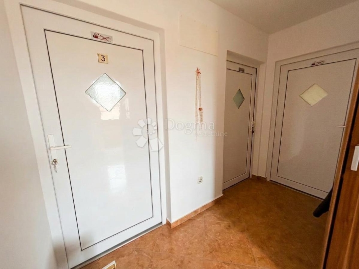 Studio u blizini mora, Medulin