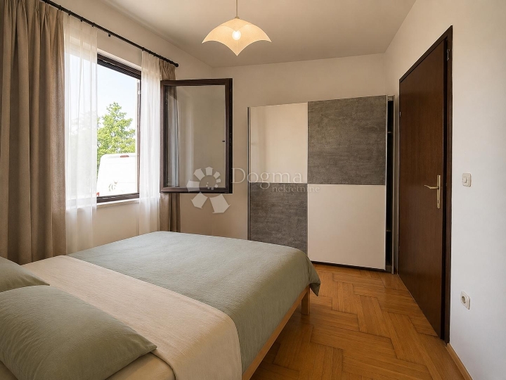 Prostrani 1S+DB apartman u Njivicama