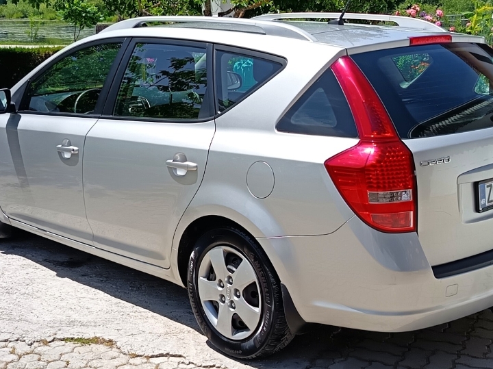 Kia Ceed 1.6 CRDi SW, 2011. g. Može zamjena