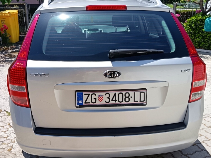 Kia Ceed 1.6 CRDi SW, 2011. g. Može zamjena