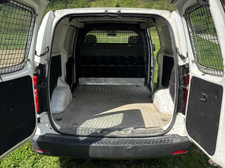 Hyundai H-1 2.5 CRDi