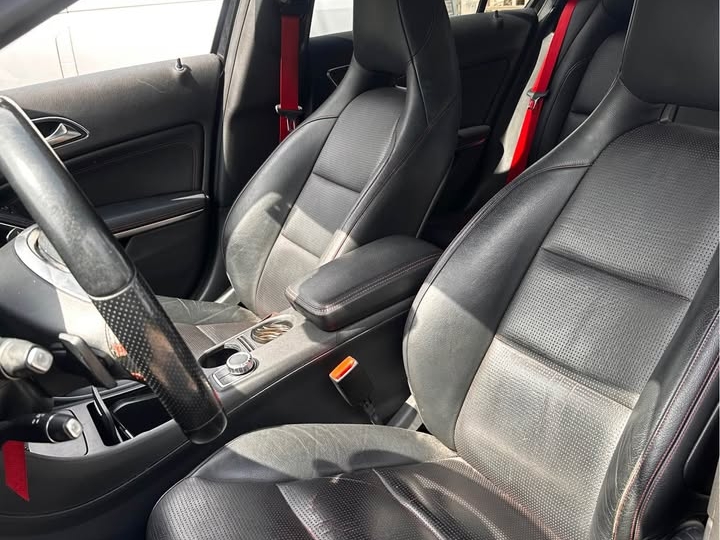 Mercedes-benz A250 AMG