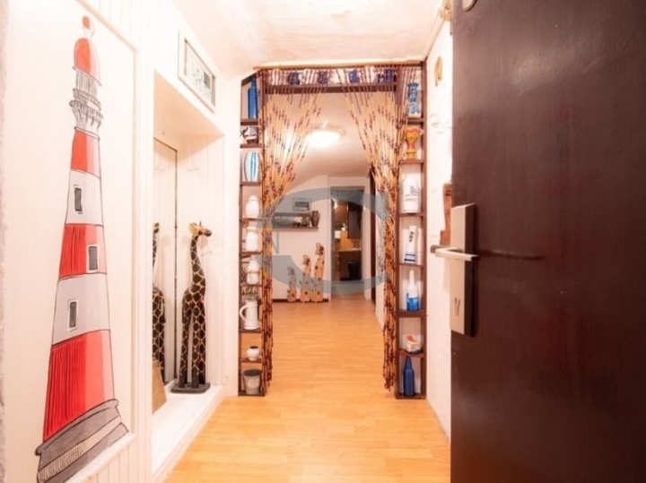 Stan, Rijeka, Pećine, 2S+DB, 72 m2