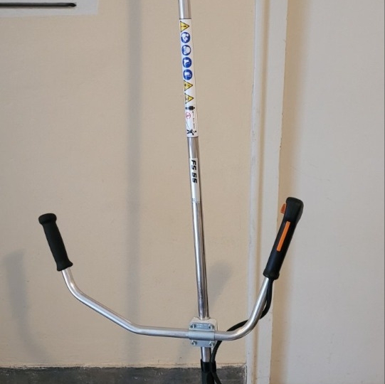 Stihl-FS 55 - benzinski trimer