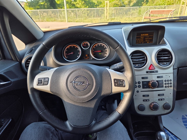 Opel Corsa 1.2 Automatic, reg do 06.27