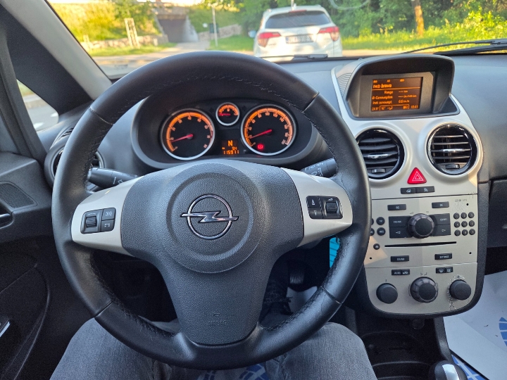 Opel Corsa 1.2 Automatic, reg do 06.27
