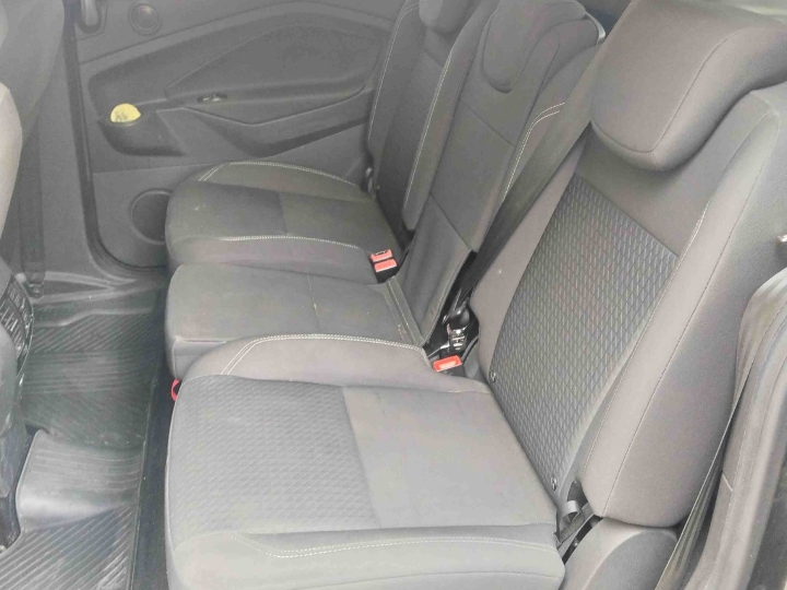 Ford Grand G-Max 1.5TDCI