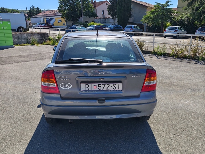 Opel Astra 1.4 Twin Port, 2007. god., novi akumulator