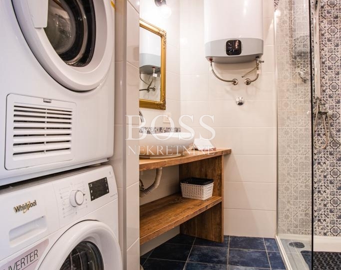 Centar, 2S+DB, 75 m2- luksuzno uređen stan