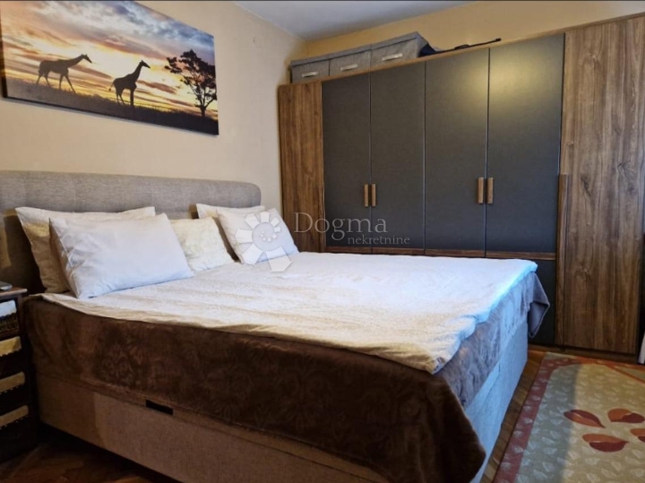 2 u 1 nekretnina: 3S+DB stan + apartman s okućnicom