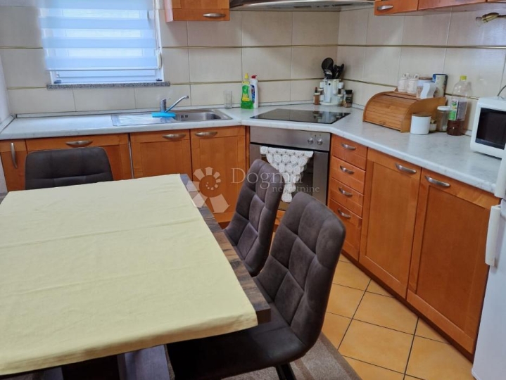 2 u 1 nekretnina: 3S+DB stan + apartman s okućnicom